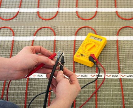 Controle van de werking van het elektrische systeem