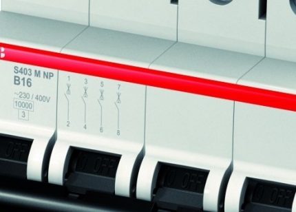 Mẫu chỉ định BTX trên thân máy