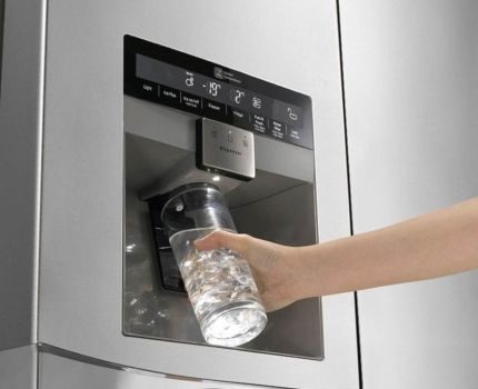 Distributeur Smeg