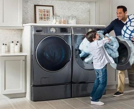 Omvormer werkende wasmachine