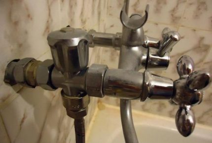 Installatie mengkraan
