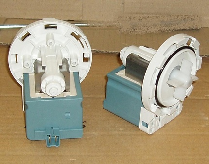 Nouvelle pompe de lave-glace pour remplacer l'ancienne