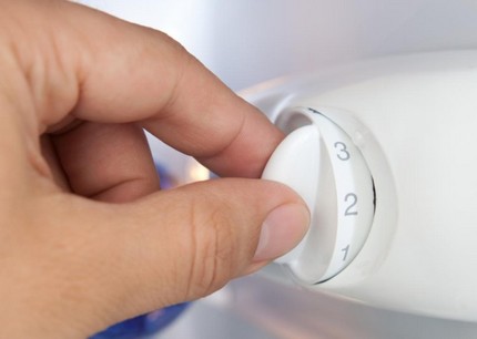 Mechanische temperatuurregelaar in de koelkast