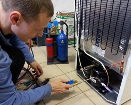 Refrigerant charge