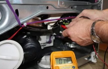Repair of the Stinol refrigerator