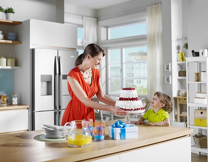 Cake mula sa malaking refrigerator