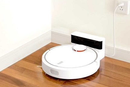 Ładowanie odkurzacza robota