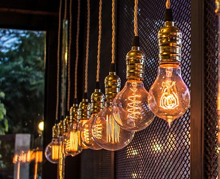 Bóng đèn với điốt loại dây tóc