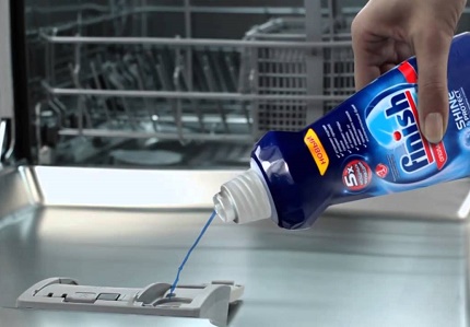 Produit de rinçage au lave-vaisselle