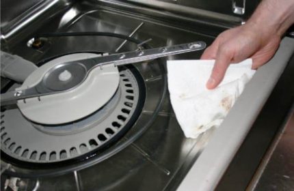 Onderhoud van de vaatwasser