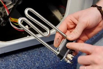 De vaatwasserverwarming vervangen
