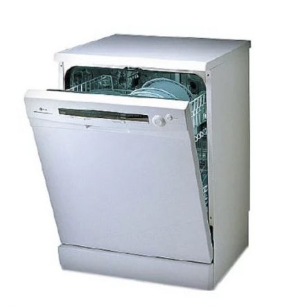 Ang hitsura ng LG LD2040