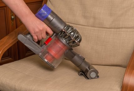 เครื่องดูดฝุ่น Dyson v6