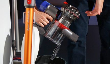 Compact na aparato Dyson