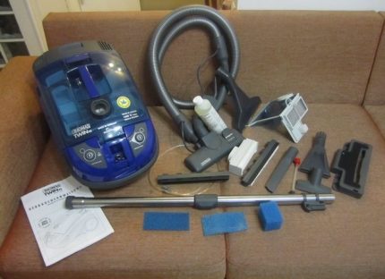 Kasama ang mga tagubilin sa paglilinis ng vacuum