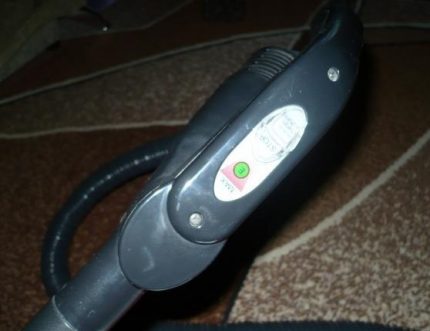 Orihinal na control hawakan