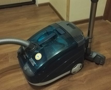 Ang vacuum cleaner na Thomas Twin T1 Aquafilter