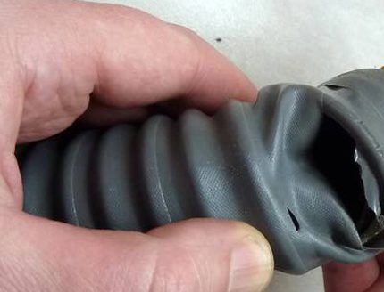 Pagbali ng corrugated hose