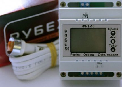 Elektronische tijdschakelklok