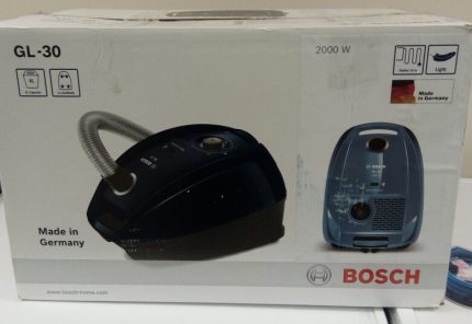 Kahon kasama ang bagong Bosch vacuum cleaner