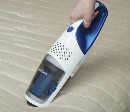 Handheld Vacuum Mas malinis