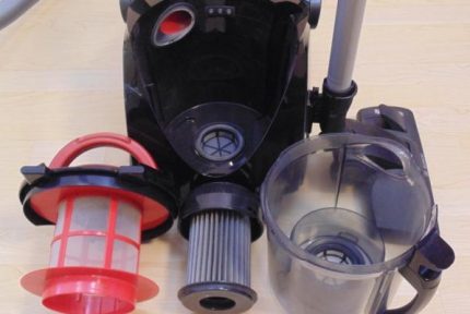 Mga bahagi ng vacuum cleaner