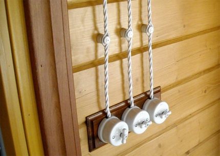 Open bedrading in huis