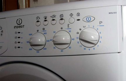 Bedieningspaneel van de wasmachine