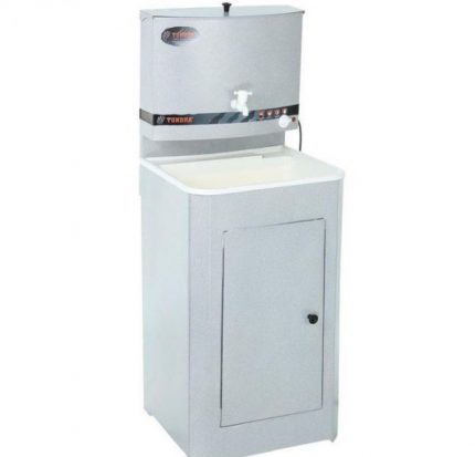 Heated washbasin for summer residence