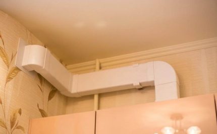 An example of installing a duct in the kitchen