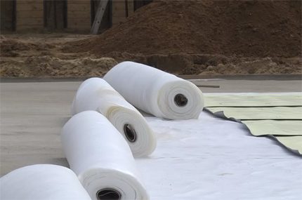 Isolerend bouwmateriaal