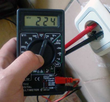 Multimeter spanningsmeting