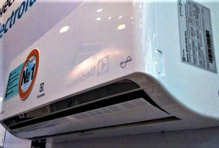 Hệ thống phân chia Electrolux trên tường