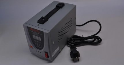 Stabilisator met kabel voor netwerkverbinding