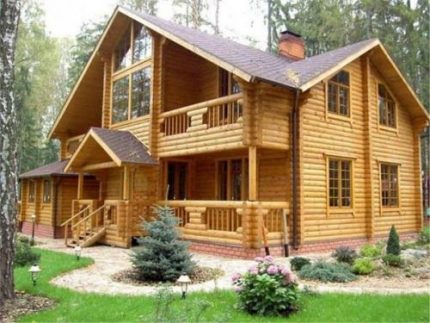 Heat loss in a wooden house