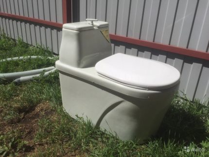 Dry closet Compact-M