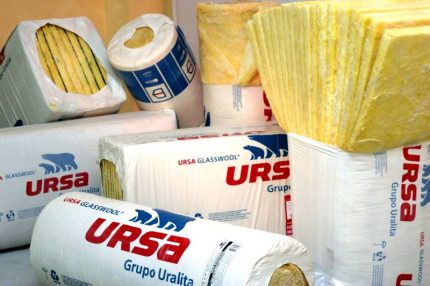 Glaswol Ursa in borden en rollen