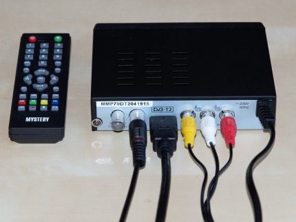 Hộp set-top kỹ thuật số cho TV