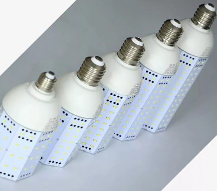 Lampa z gniazdem E39