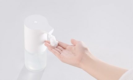 Hộp đựng xà phòng với cảm biến hồng ngoại