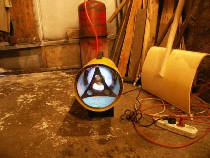 Heteluchtpistool met propaancilinder