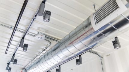 Lưới tản nhiệt trong phòng lò hơi