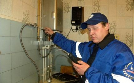 Interne gasapparatuur controleren door een vakman