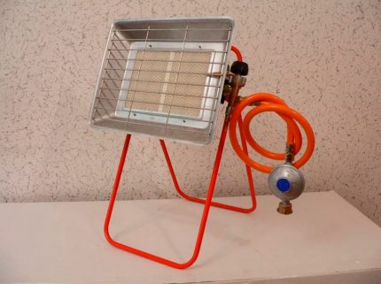 Kim loại xây dựng IR phát