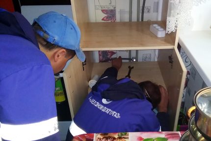 Ang mga manggagawa sa gas ay naghahanap ng isang pagkasira