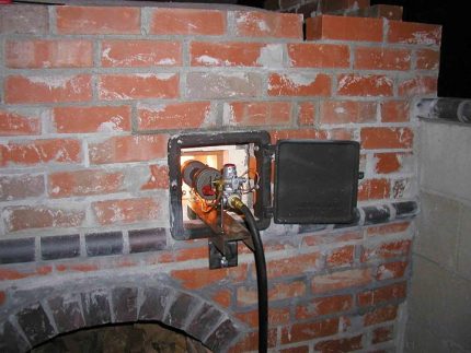 De constructie van de wanden van de oven