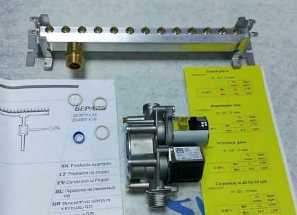 Manifold na may mga nozzle para sa likido na gas