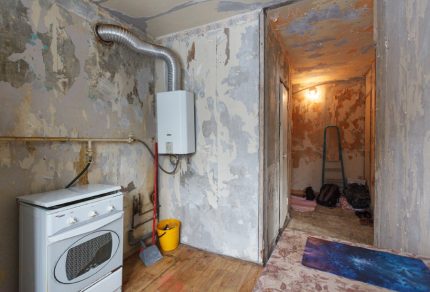 Reparatie in het appartement met een gasfornuis