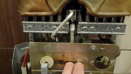Inspectie van onderdelen van de boiler