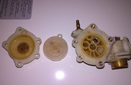 Junkers Cột nước nút